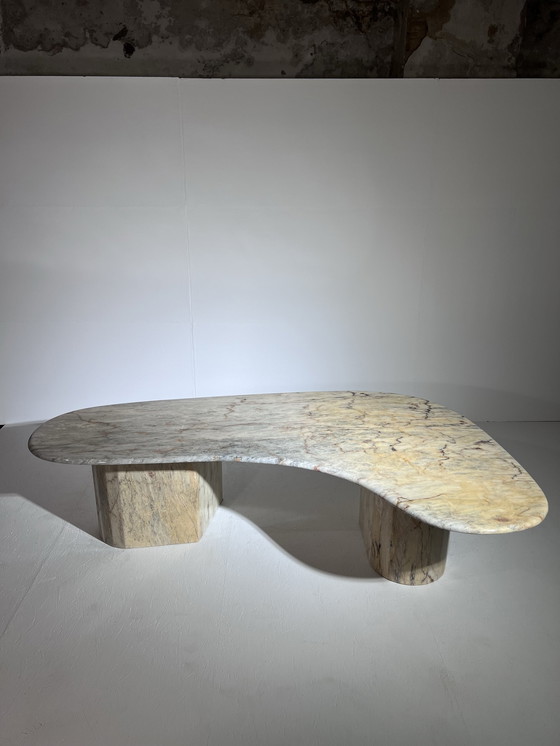 Image 1 of Couchtisch aus Marmor