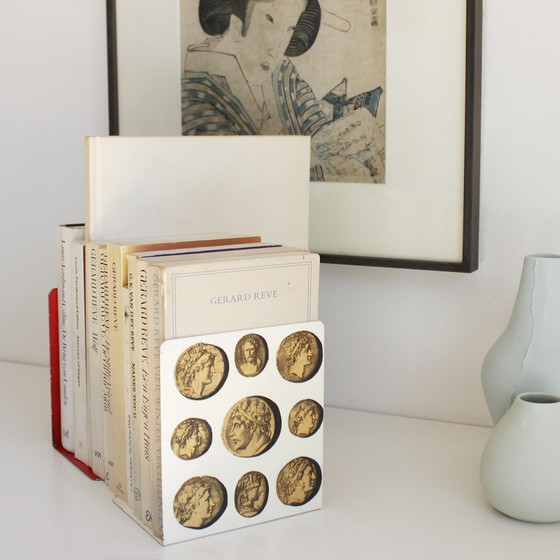 Image 1 of 2x Piero Fornasetti Cammei Buchstützen