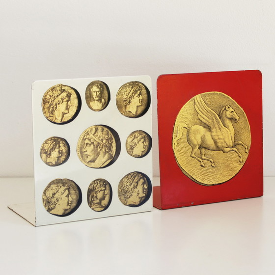 Image 1 of 2x Piero Fornasetti Cammei Buchstützen