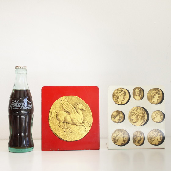 Image 1 of 2x Piero Fornasetti Cammei Buchstützen