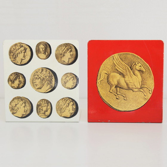 Image 1 of 2x Piero Fornasetti Cammei Buchstützen