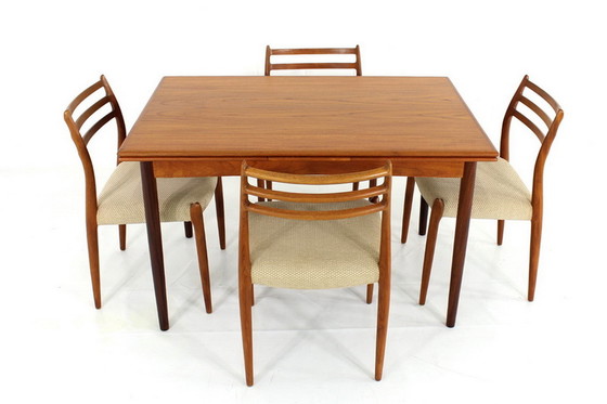 Image 1 of AM Møbler Mid-Century Danish Teak Dining Table / Esstisch, extendable