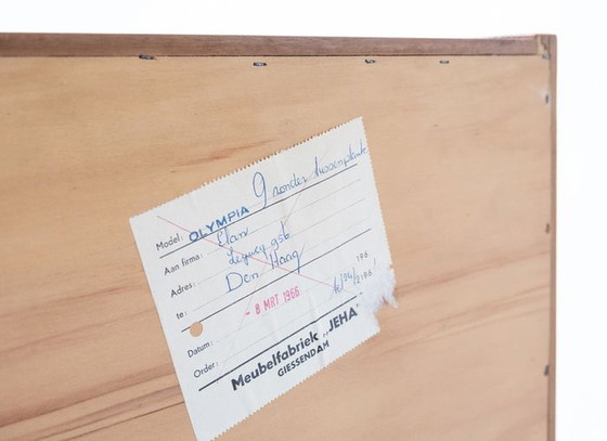 Image 1 of Jeha Gissendam Olympia Vitrine