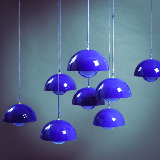 Image 1 of 4 Blumentopflampen aus Emaille von Louis pulses Verner Panton