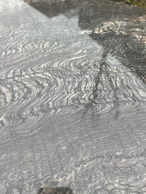 Image 1 of Couchtisch aus Sicilli-Marmor und 2 Beistelltische