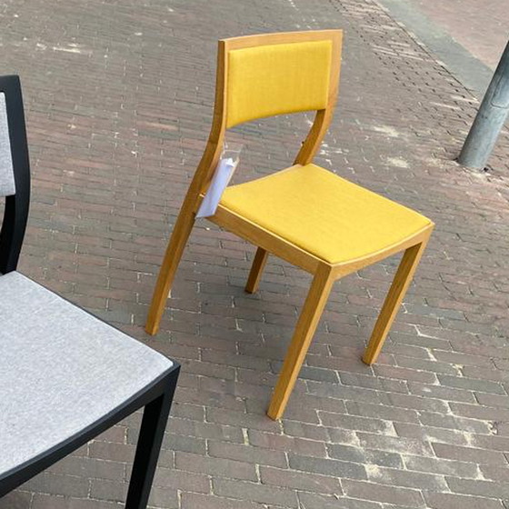 Image 1 of Arco Kurvenstuhl gelb