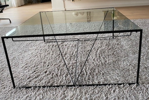 Design Tisch aus Glas