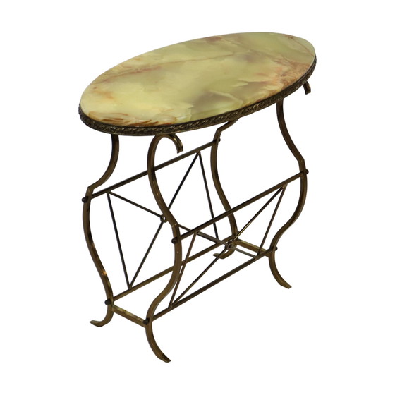 Image 1 of Klassischer Onyx-Beistelltisch oval