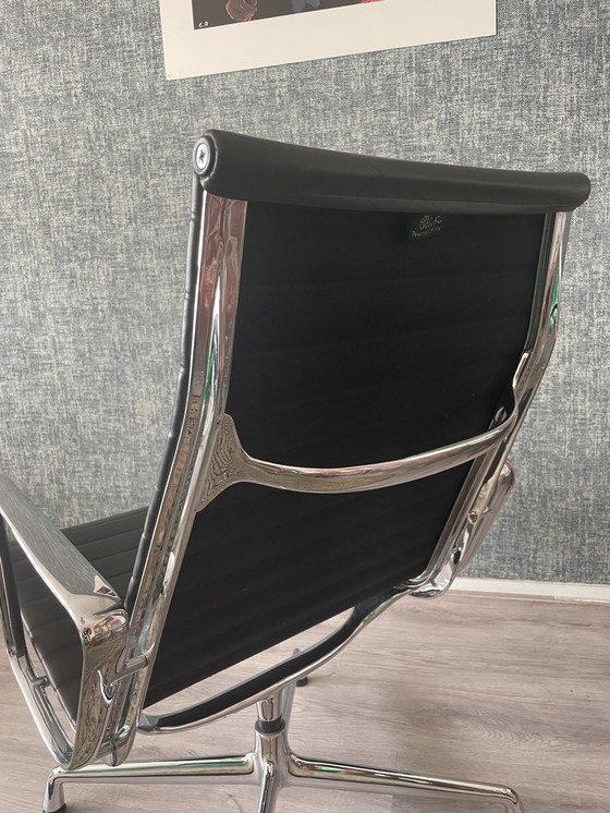Image 1 of Vitra EA 115 Ledersessel, entworfen von Eames