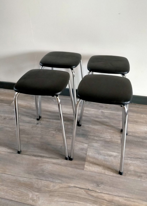 Image 1 of 4x alte Hocker