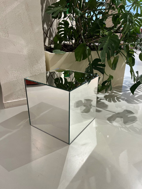 Image 1 of Fest Tintin Beistelltisch