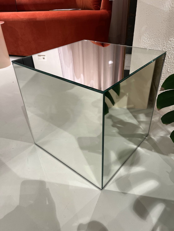 Image 1 of Fest Tintin Beistelltisch