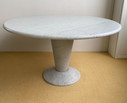 Designtisch aus Marmor