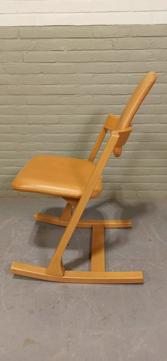 Image 1 of Stokke Peter Obsvik Pendelhocker