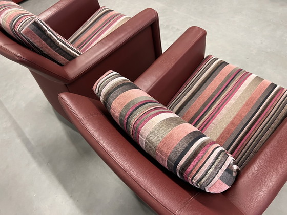 Image 1 of 2 Leolux Paian Drehsessel aus rotem Leder 