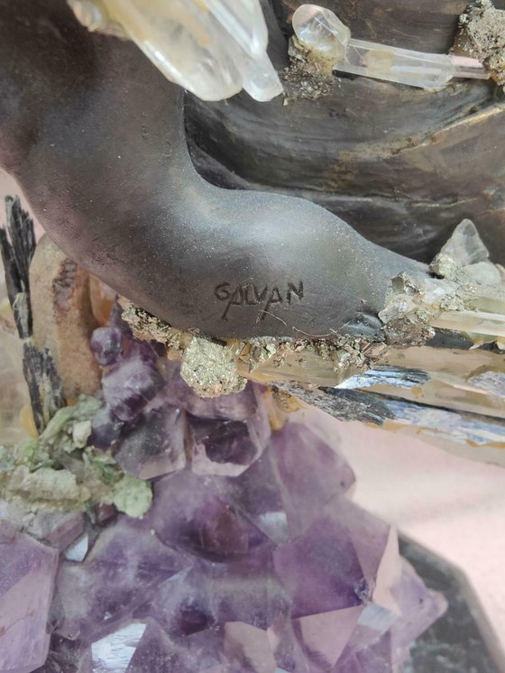 Image 1 of Liebespaar aus Ebano-Bronze auf Amethyst und Quarz