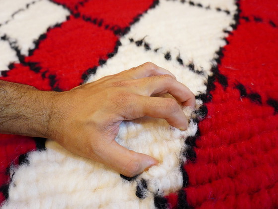 Image 1 of Berberteppich – 228 cm x 174 cm – weiße und rote Wolle