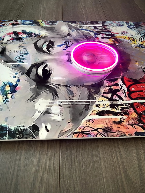 Image 1 of Marilyn Monroe Bubblegum LED- Kunst