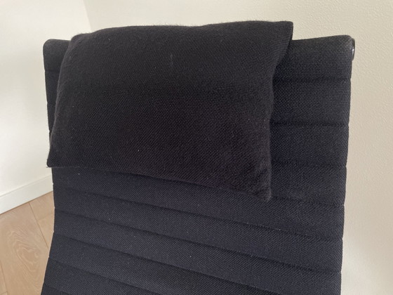 Image 1 of Eames EA124 Stuhl