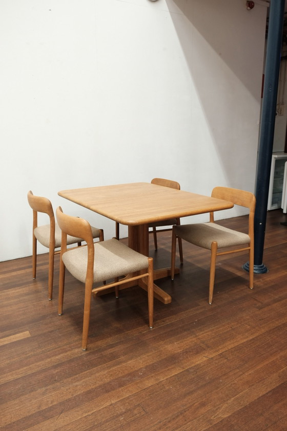 Image 1 of 4x N.O. Möller 75 Stuhl