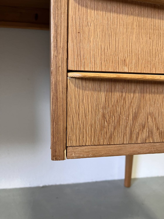 Image 1 of Vintage Schreibtisch aus dänischer Eiche