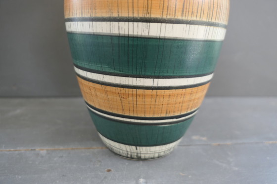 Image 1 of Westdeutschland Vase 1517-32 von Carstens Tönnieshof