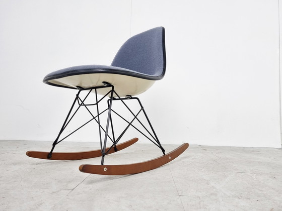 Image 1 of Vintage Eames Schaukelstuhl für Herman Miller, 1970er