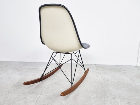 Image 1 of Vintage Eames Schaukelstuhl für Herman Miller, 1970er