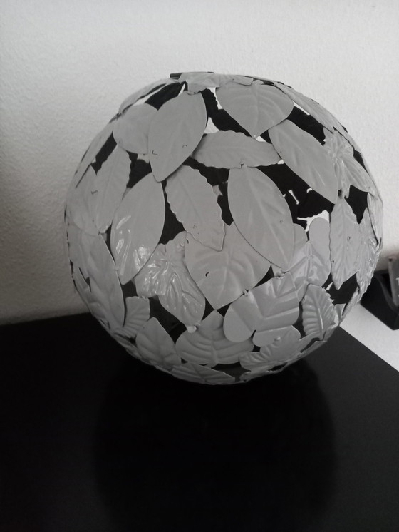 Image 1 of Henders & Hazel Lampe