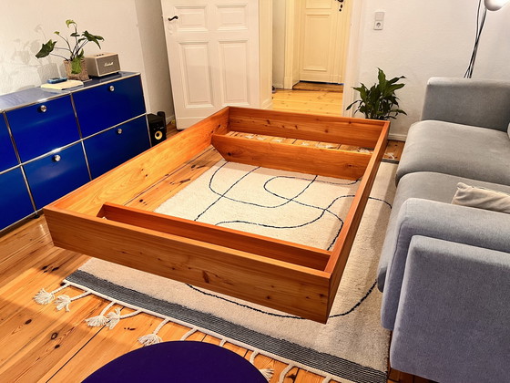 Image 1 of Massivholz Bett