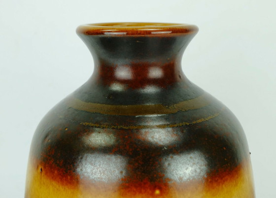 Image 1 of große Keramikvase Modell-Nr. 1109/1 Bernstein mit verschiedenen Rot- und Brauntönen