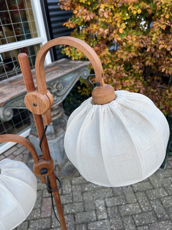 Image 1 of Stehleuchte aus Teakholz aus den siebziger Jahren