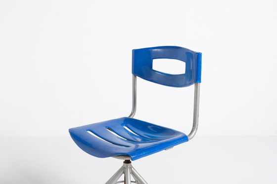 Image 1 of Vintage Industriehocker