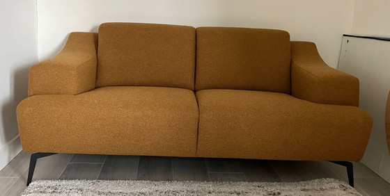 Image 1 of Montel Bank