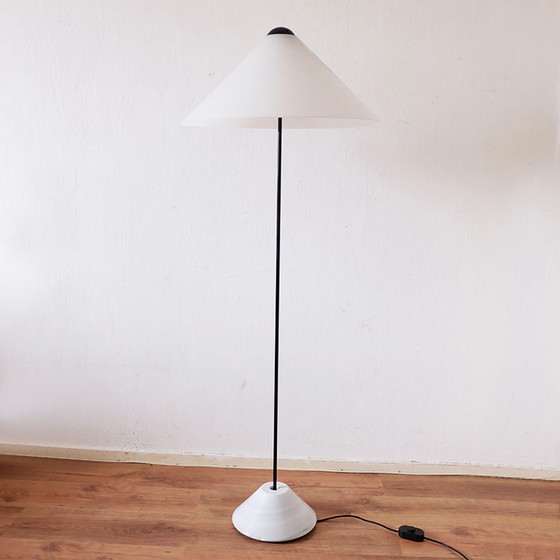 Image 1 of Vico Magistretti für Oluce Italy Stehlampe