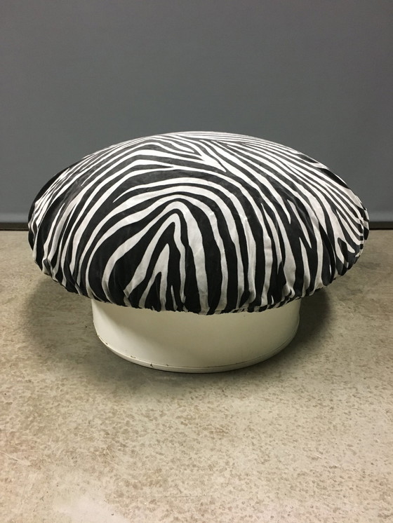 Image 1 of Mario Brunu Stuhl + Ottomane