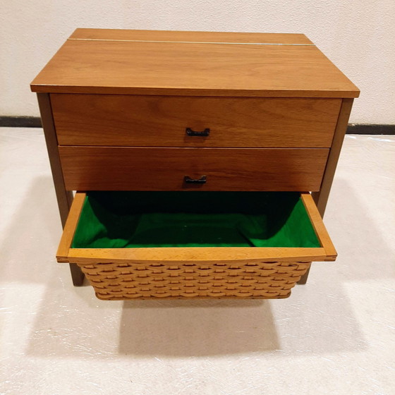 Image 1 of Nähschrank der Horn Collection