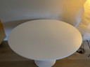 Knoll Tulpentisch