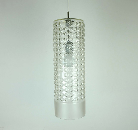 Image 1 of riesige zylindrische Stablampe, Hängeleuchte, Blasenglas, geätztes Glasdesign, Rolf Krueger, 1967