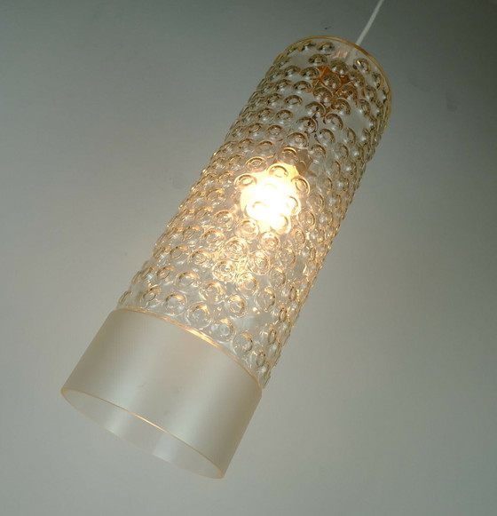 Image 1 of riesige zylindrische Stablampe, Hängeleuchte, Blasenglas, geätztes Glasdesign, Rolf Krueger, 1967