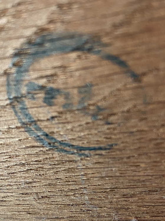 Image 1 of Massive Couchtisch mit Sockel von Vierhaus