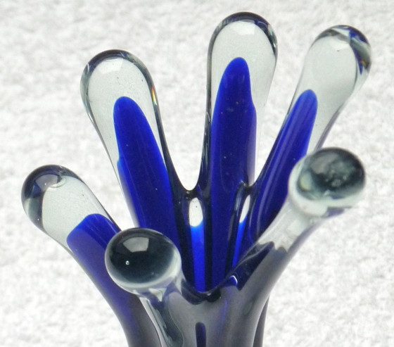 Image 1 of Objekt mit sechs Fingern