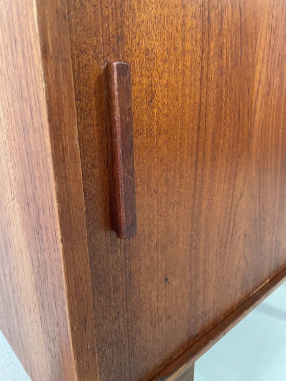 Image 1 of Sideboard-Schiebetüren aus Teakholz