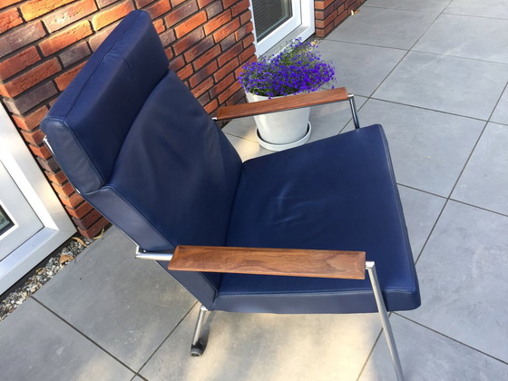 Image 1 of Armlehnstuhl „Signal“ von Harvink