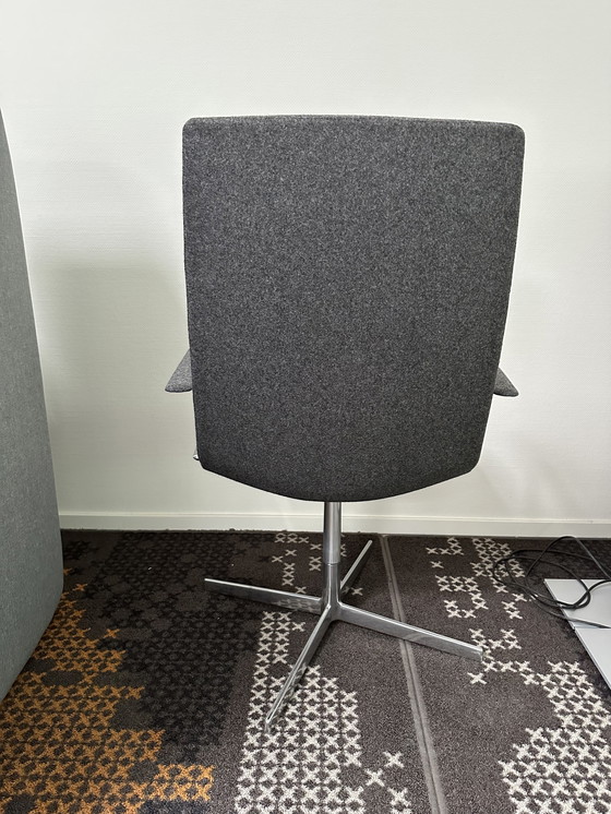 Image 1 of Arper Catifa 70 Stuhl