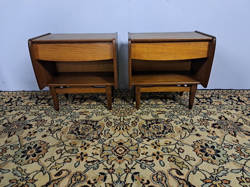 2x Vintage-Nachttische