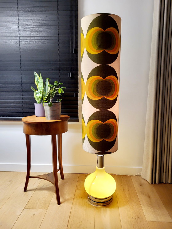 Image 1 of Retro XL Stehleuchte mit Glassockel aus den 1960er Jahren