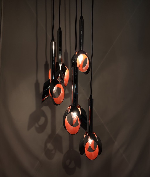 Massive Kaskadenlampe