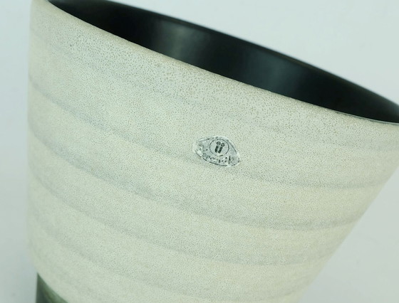 Image 1 of  BLUMENTOPF Übertopf U-Keramik Streifenmuster Grau- und Schwarztöne 50er 60er Jahre