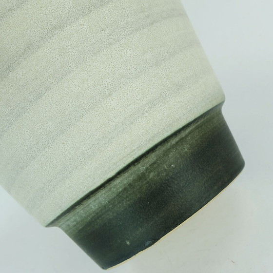 Image 1 of  BLUMENTOPF Übertopf U-Keramik Streifenmuster Grau- und Schwarztöne 50er 60er Jahre